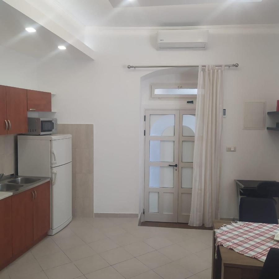 מאקרסקה Apartmani Diki מראה חיצוני תמונה