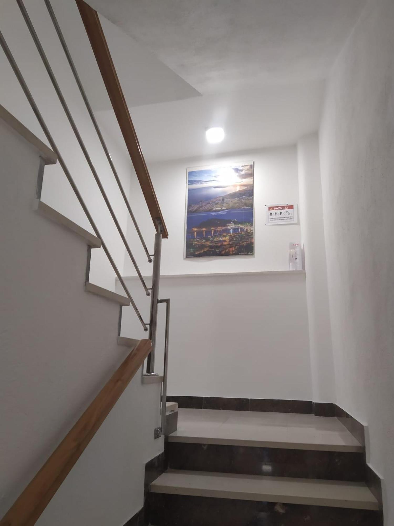 מאקרסקה Apartmani Diki מראה חיצוני תמונה