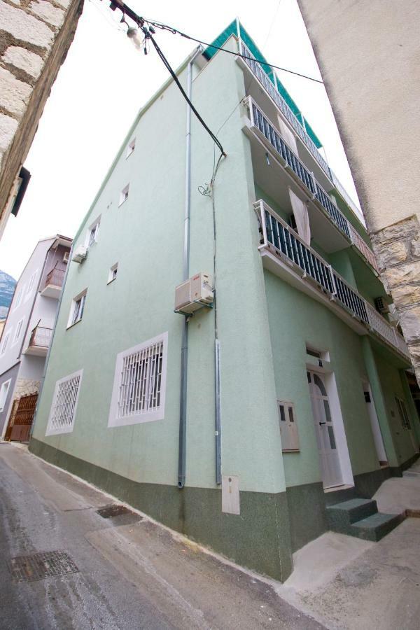 מאקרסקה Apartmani Diki מראה חיצוני תמונה