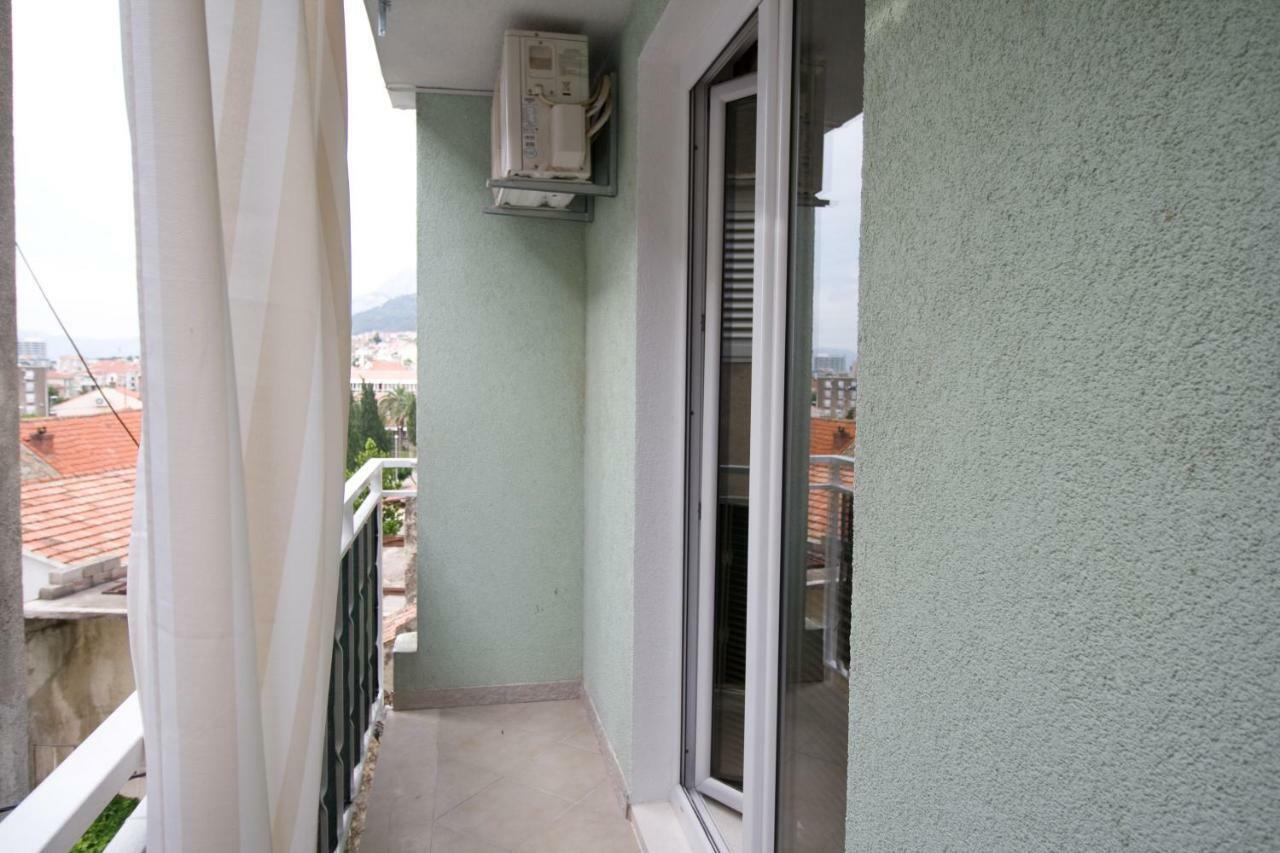 מאקרסקה Apartmani Diki מראה חיצוני תמונה