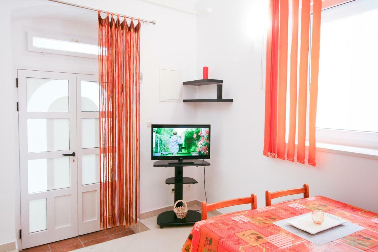 מאקרסקה Apartmani Diki מראה חיצוני תמונה